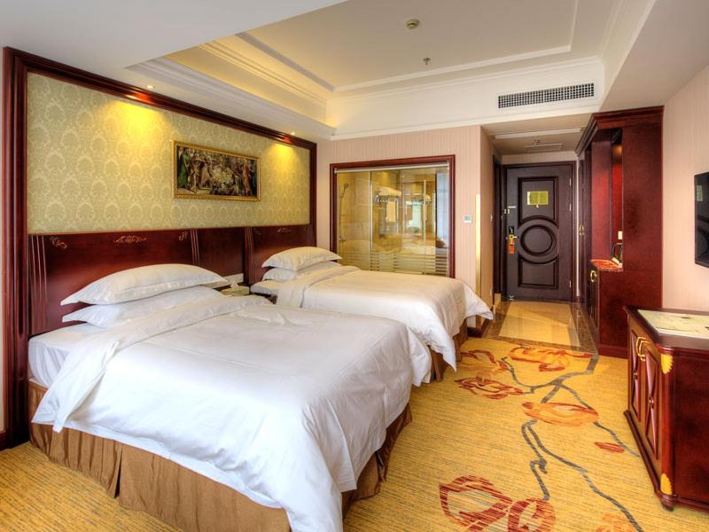 Vienna Hotel Shanghai Happy Valley Сунцзян Экстерьер фото